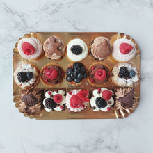 Afbeelding in Gallery-weergave laden, Plateau luxe petit fours