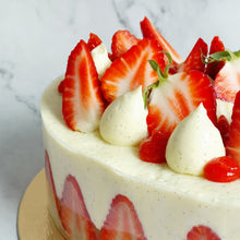 Afbeelding in Gallery-weergave laden, BOX 1 - Fraisier (Franse aarbeientaart)