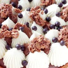 Afbeelding in Gallery-weergave laden, Praliné chocolade taart