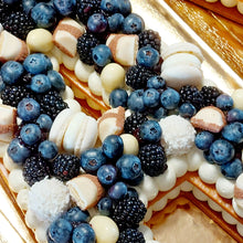 Afbeelding in Gallery-weergave laden, Lettertaart | vanille, pistache of melkchocolade | 8-10 personen