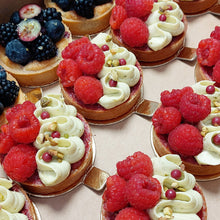 Afbeelding in Gallery-weergave laden, Tartelette slagroom met vers fruit