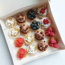 Afbeelding in Gallery-weergave laden, Mini tartelettes | Krokante mini taartjes | vanaf 12 stuks