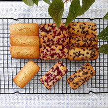 Afbeelding in Gallery-weergave laden, Madeleines en financiers per post